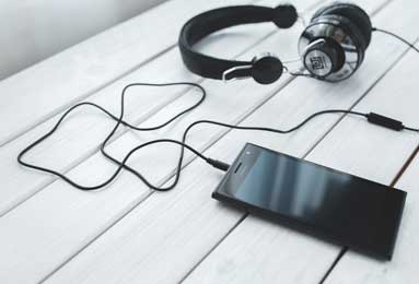 皇马新帅阿韦洛亚 他将证明自己堪比阿隆索，还是走齐达内的道路？